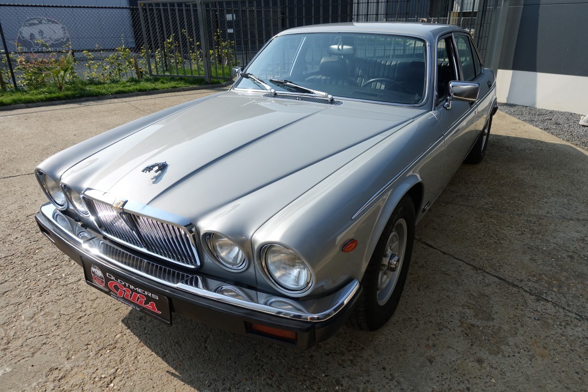 1982 jaguar xj