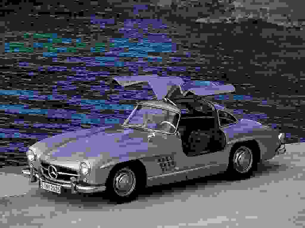 Mercedes 300 SL, la voiture aux ailes de papillon